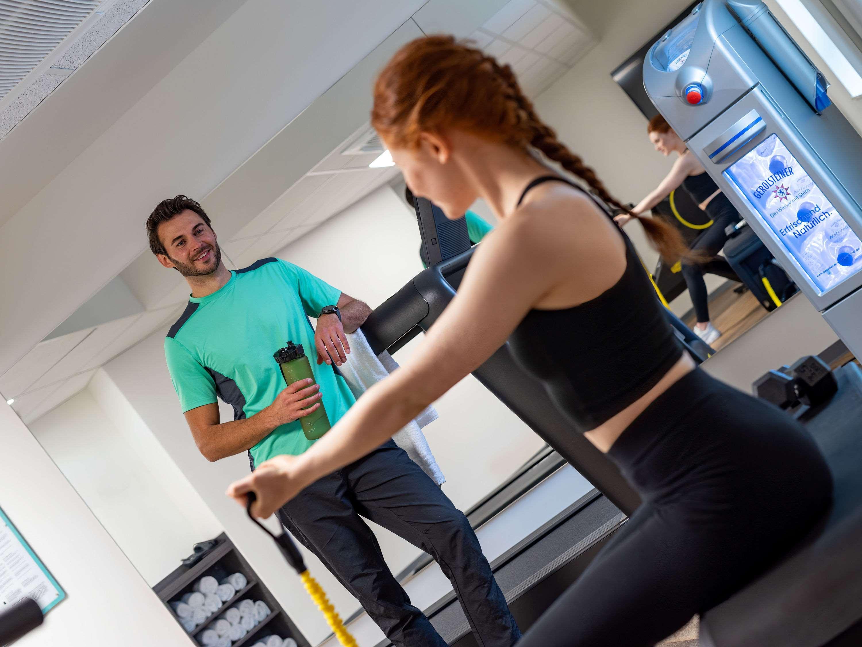 ホテル Ibis Styles Hamburg Barmbek エクステリア 写真