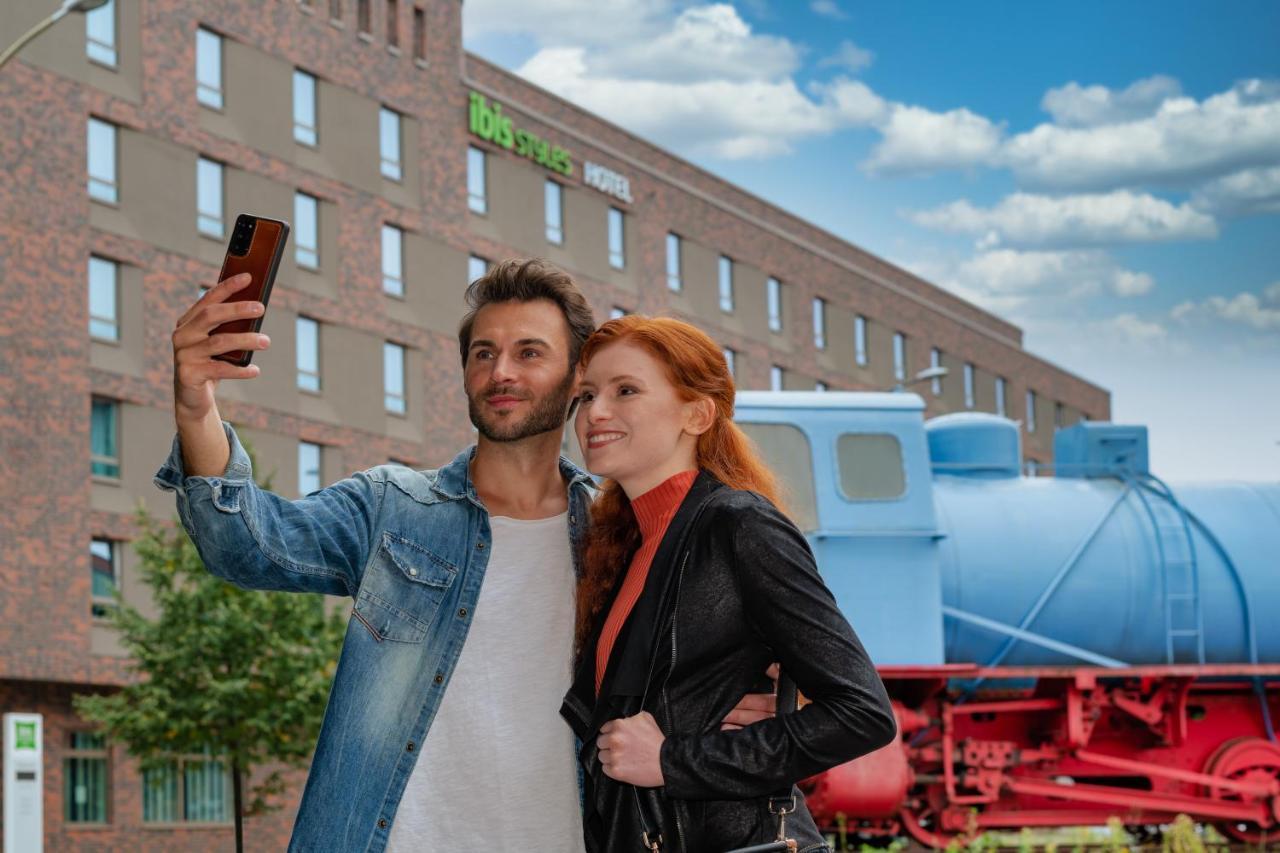 ホテル Ibis Styles Hamburg Barmbek エクステリア 写真