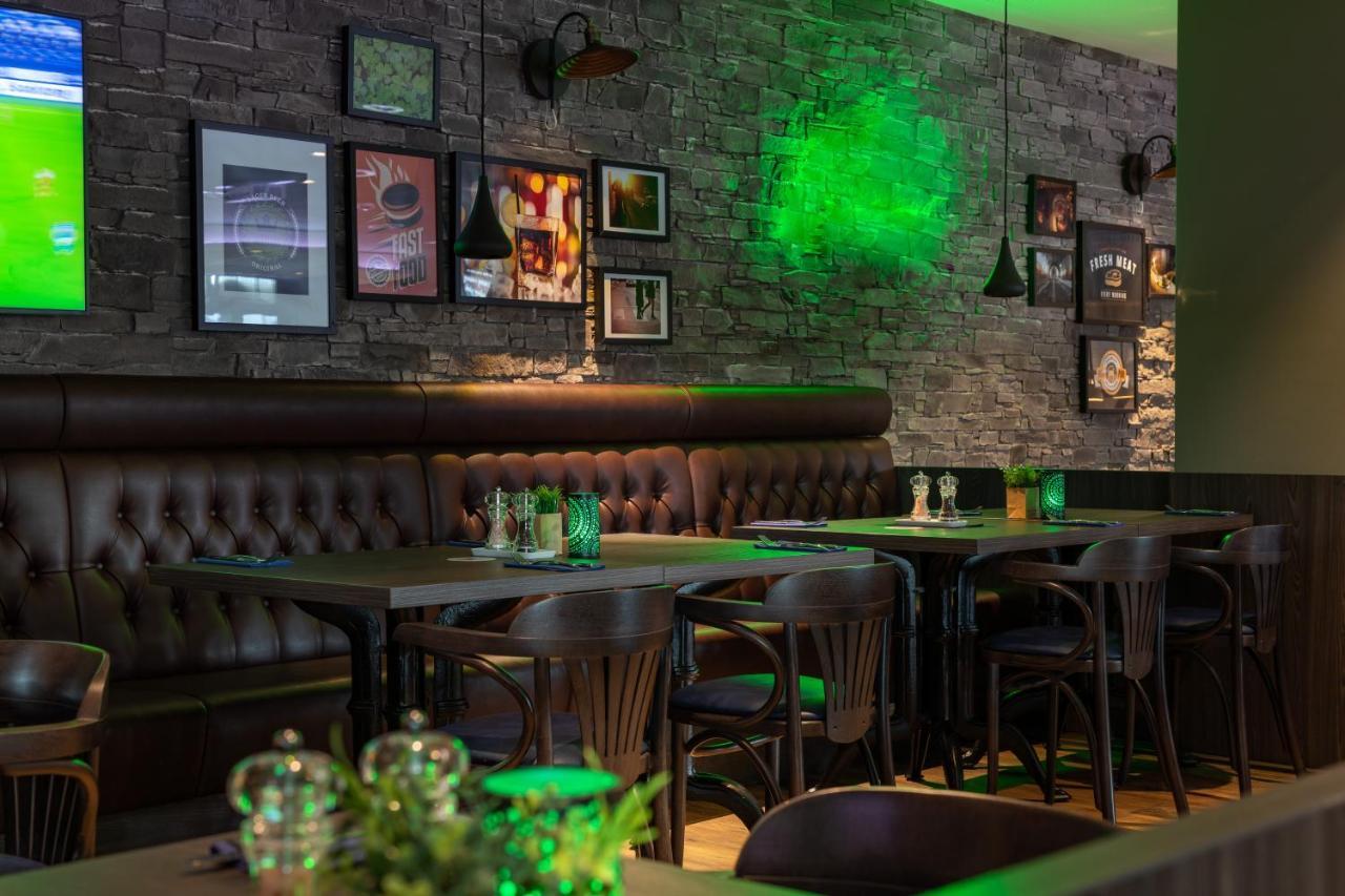 ホテル Ibis Styles Hamburg Barmbek エクステリア 写真