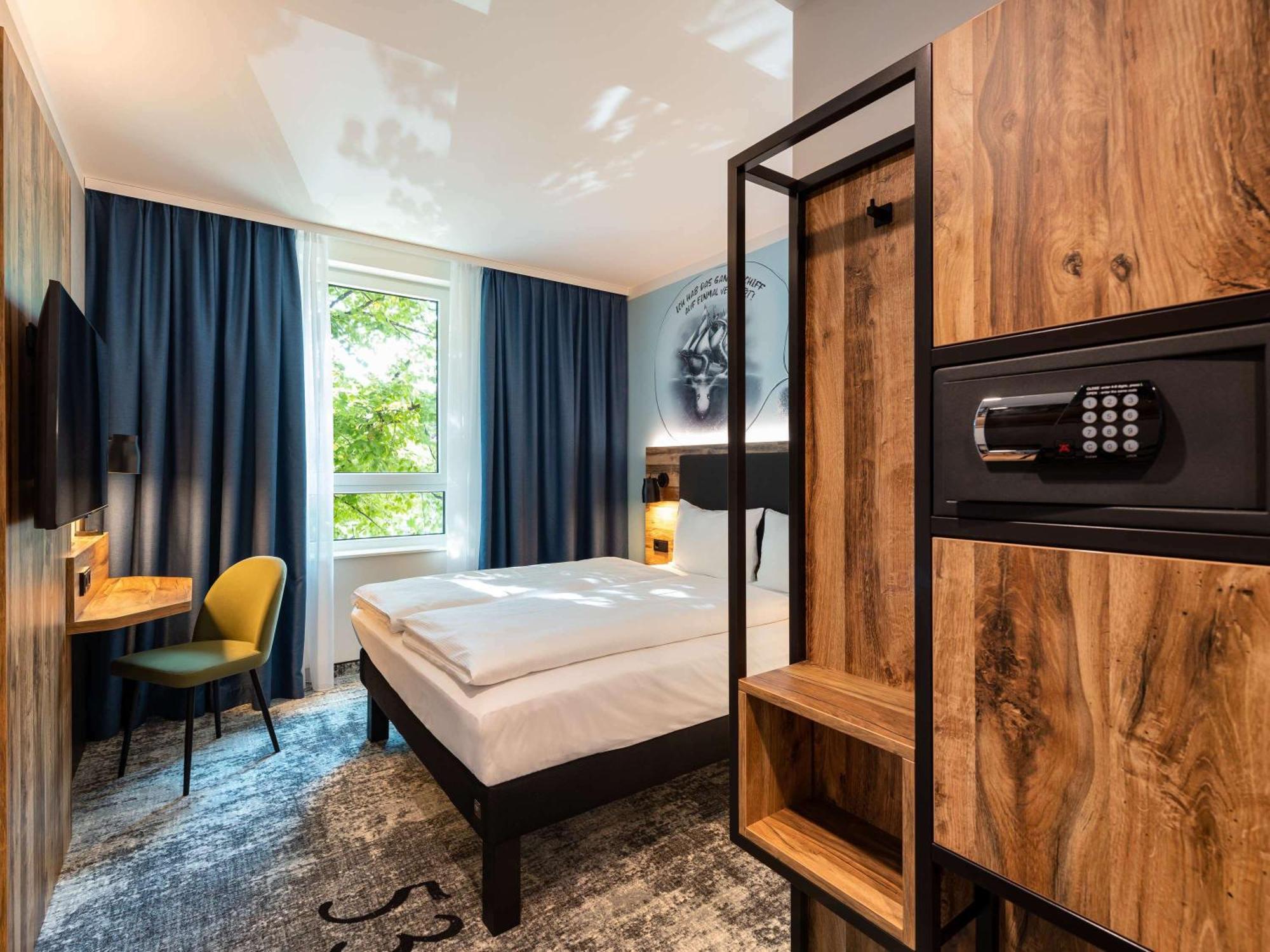 ホテル Ibis Styles Hamburg Barmbek エクステリア 写真