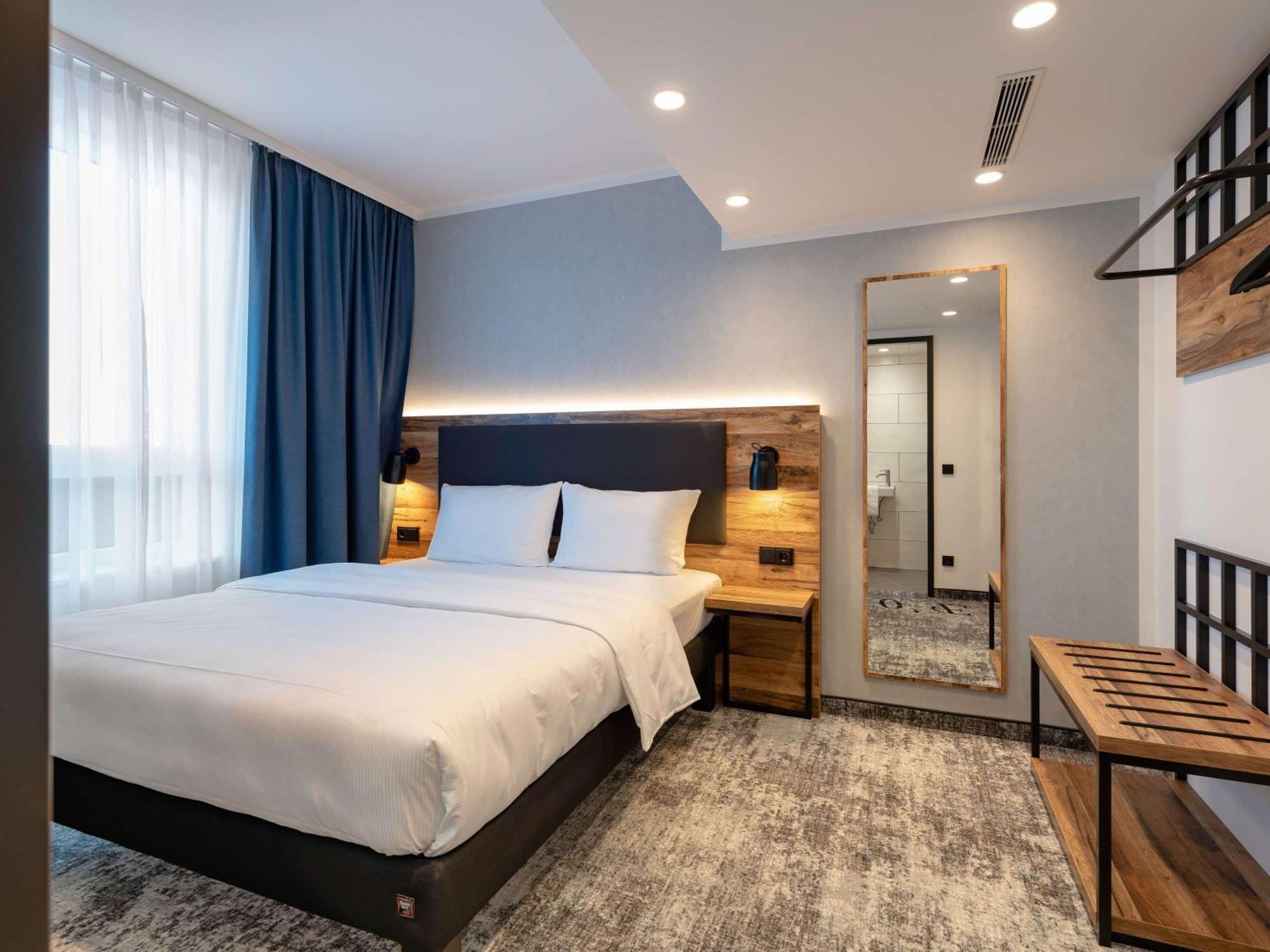 ホテル Ibis Styles Hamburg Barmbek エクステリア 写真