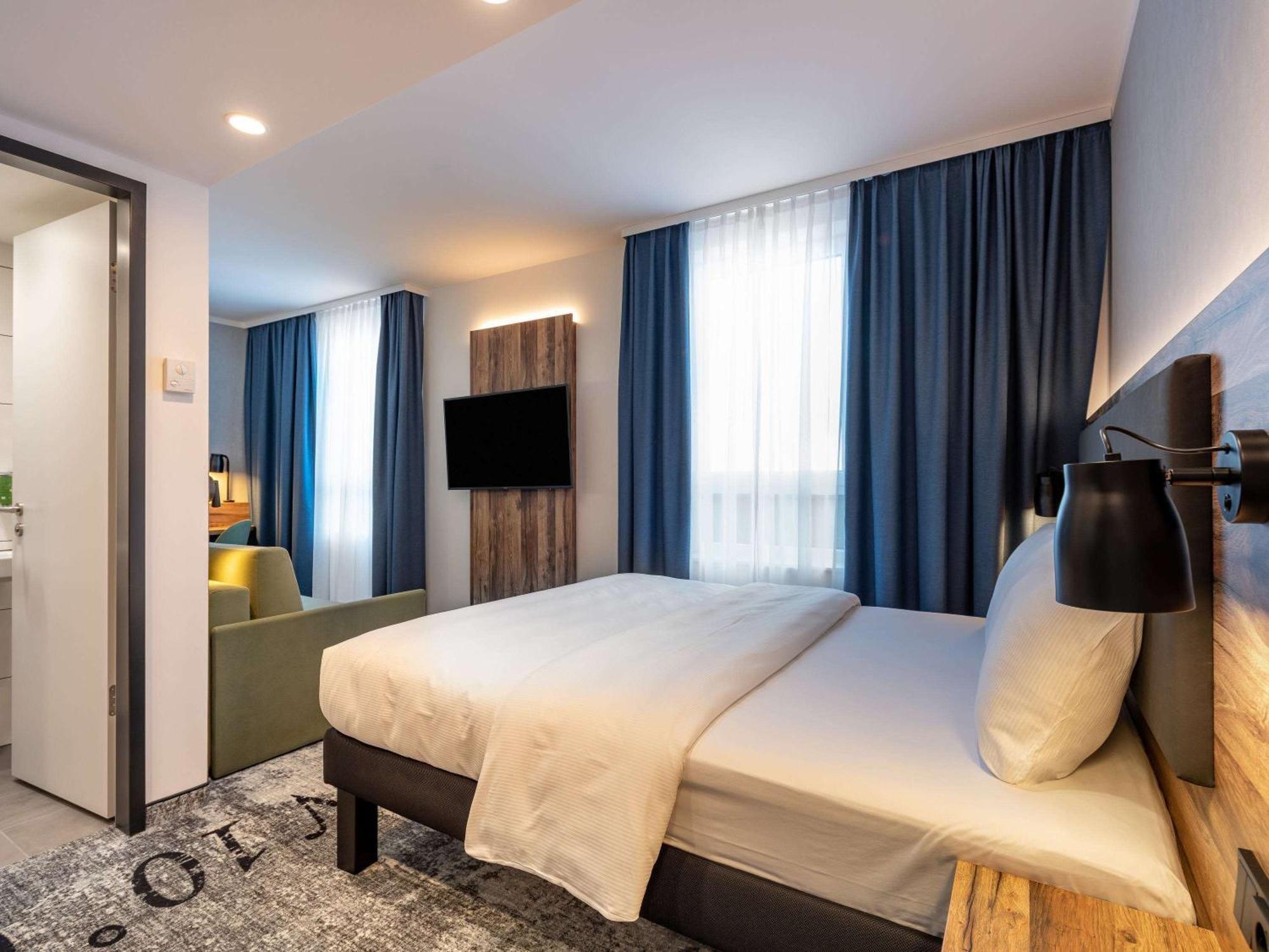 ホテル Ibis Styles Hamburg Barmbek エクステリア 写真