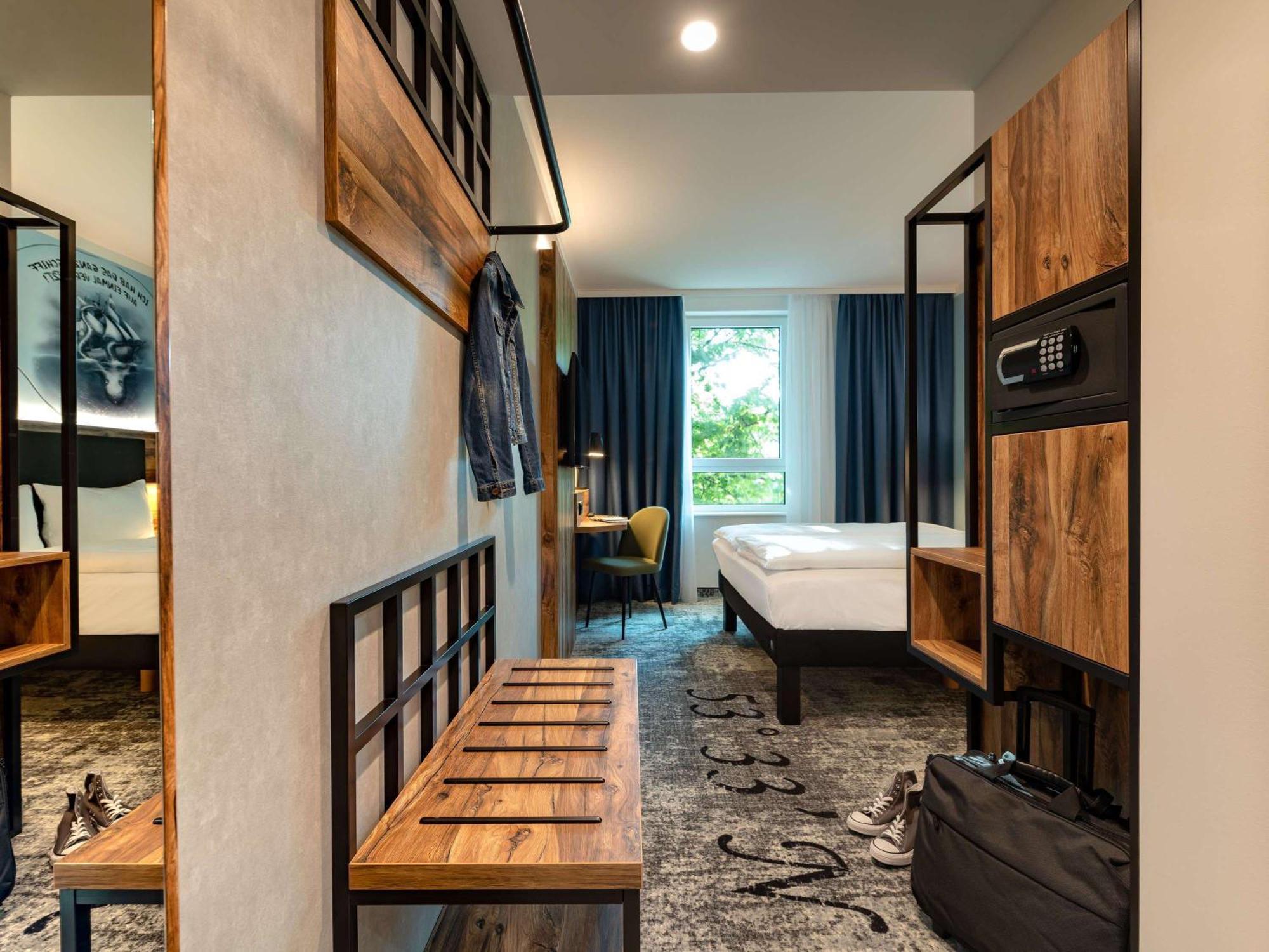 ホテル Ibis Styles Hamburg Barmbek エクステリア 写真