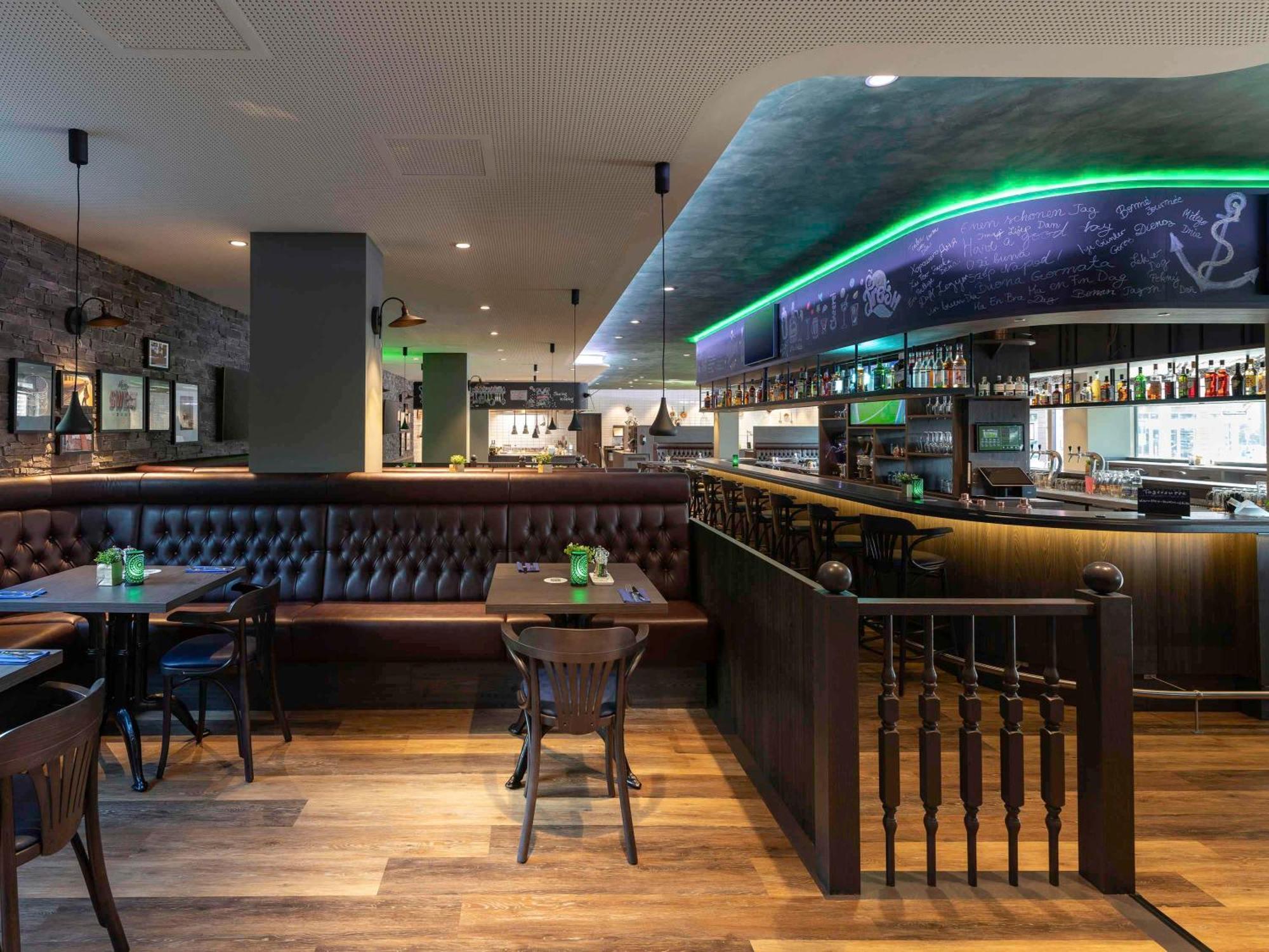 ホテル Ibis Styles Hamburg Barmbek エクステリア 写真