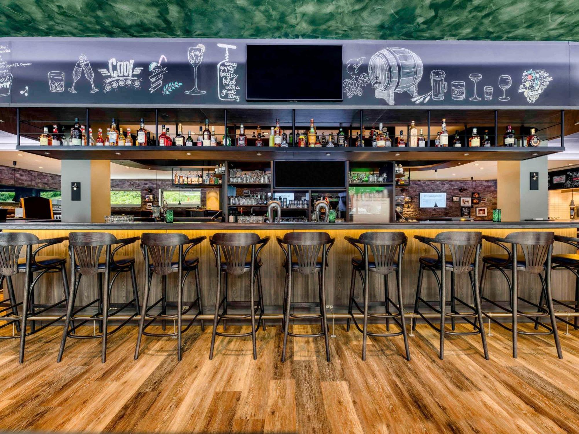 ホテル Ibis Styles Hamburg Barmbek エクステリア 写真