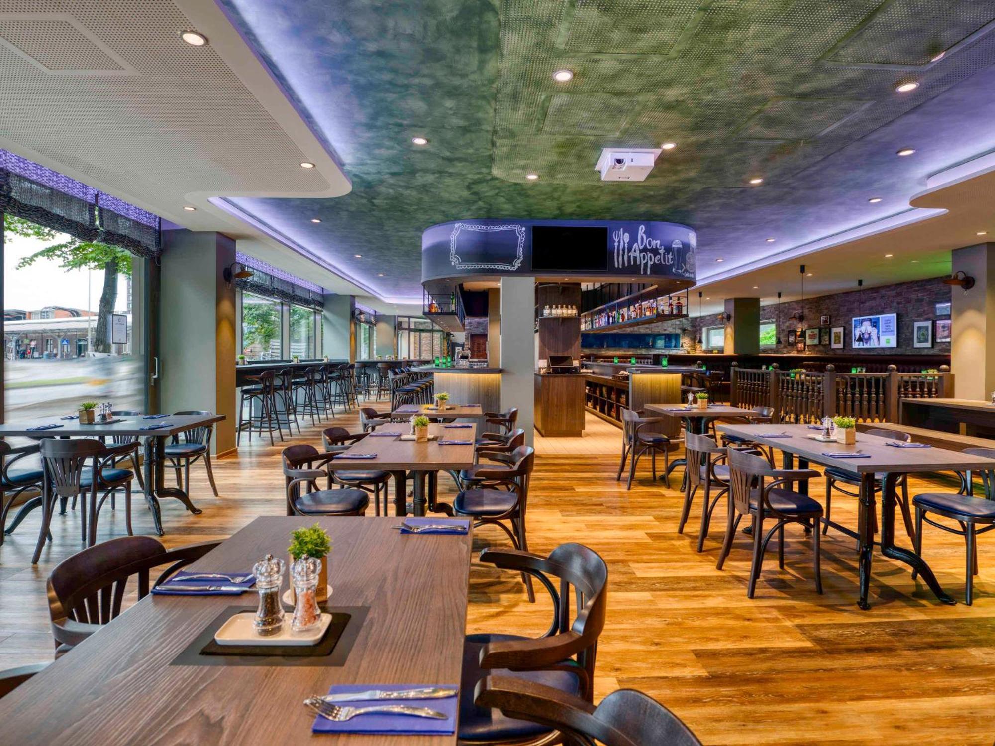 ホテル Ibis Styles Hamburg Barmbek エクステリア 写真