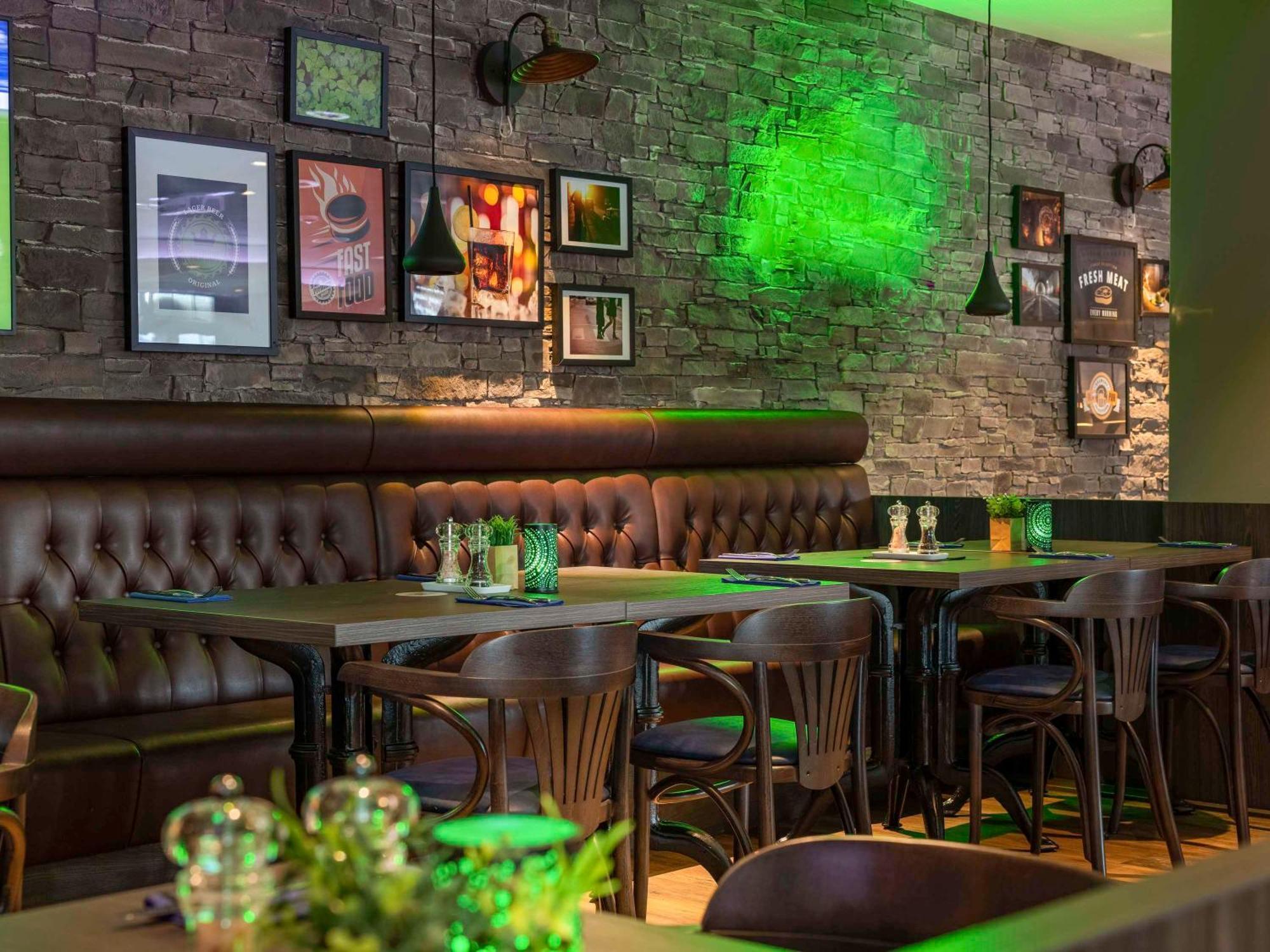 ホテル Ibis Styles Hamburg Barmbek エクステリア 写真